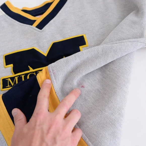 VTG 90S Simply For Sports Gray Blue  Embroidered Mi Wolverines U V-neck Sweater - Picture 12 of 12